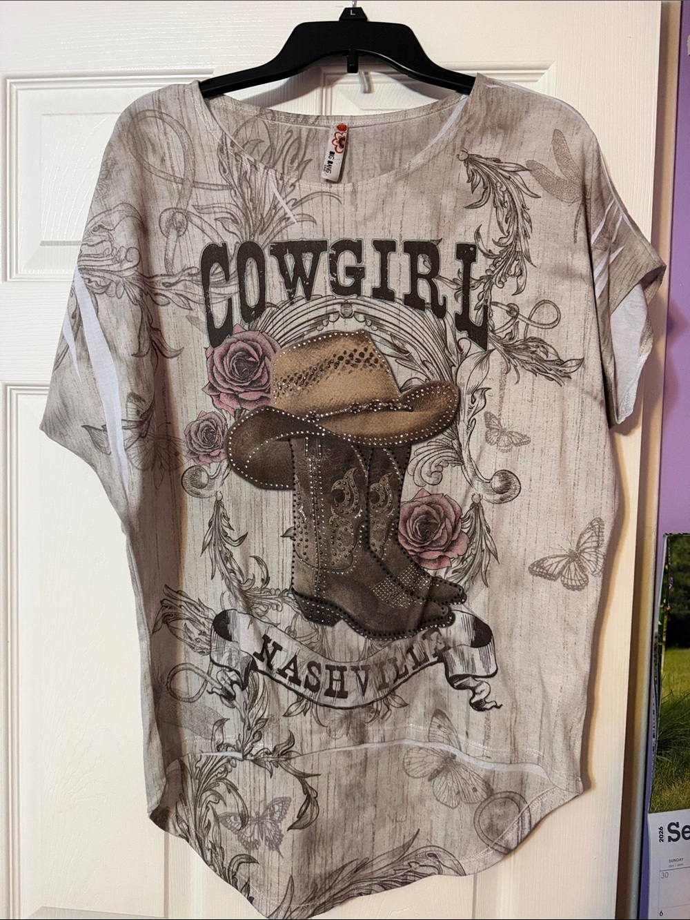 Cowgirl Nashville Graphic Blouse - Beige Floral Western Tee